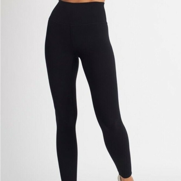 Black - Picture 2 of 3